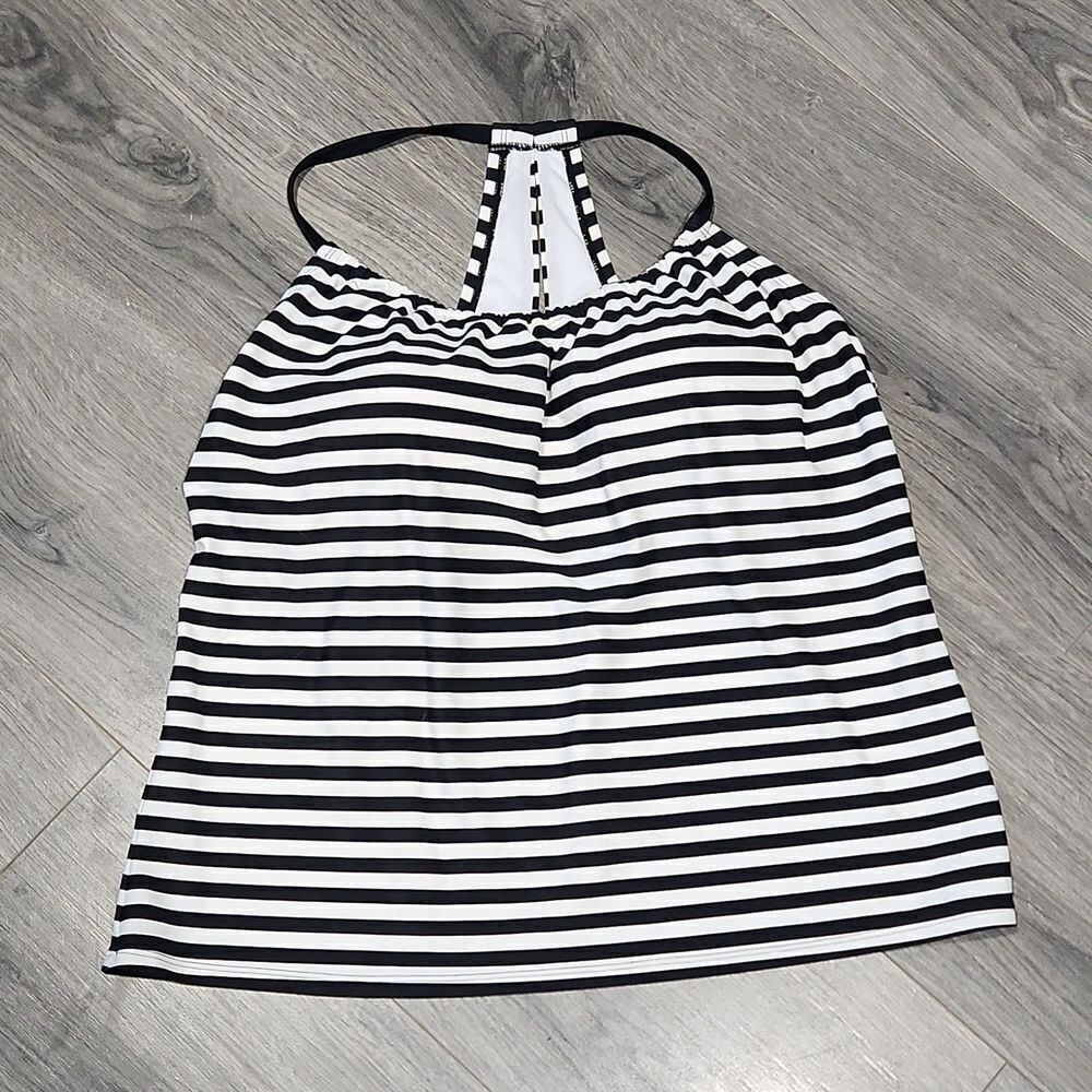 EUC Kona Sol B&W Striped Tankini Top